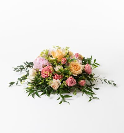 Rosa og fersken rund borddekorasjon  Rosa og fersken rund borddekorasjon